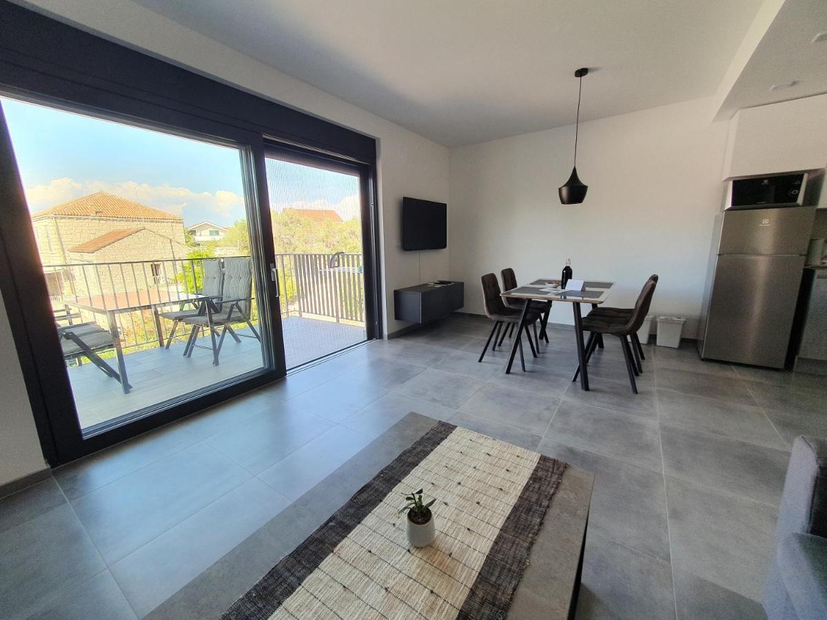 Apartmani Nerium Loviste Exterior photo