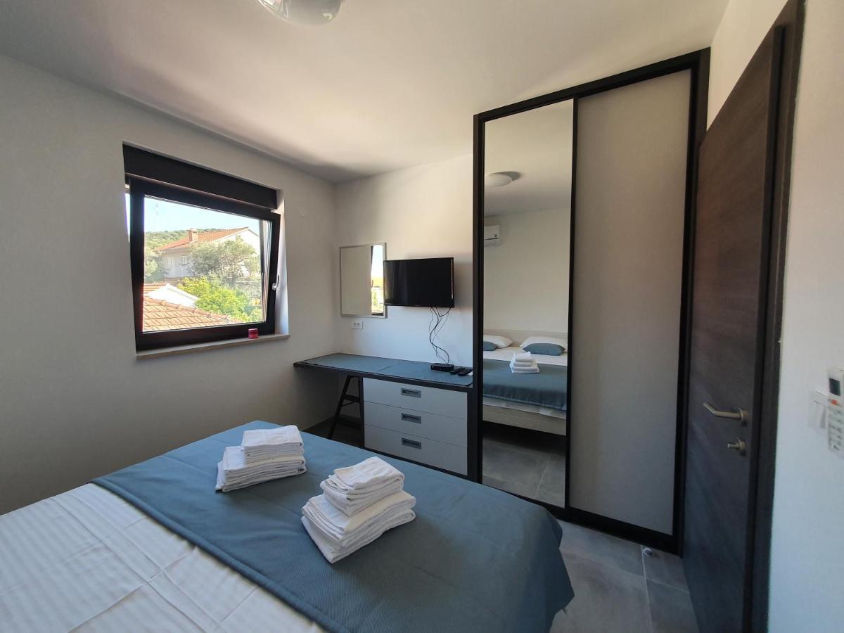 Apartmani Nerium Loviste Exterior photo